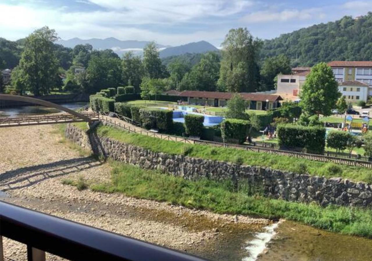 Pantin * Onís